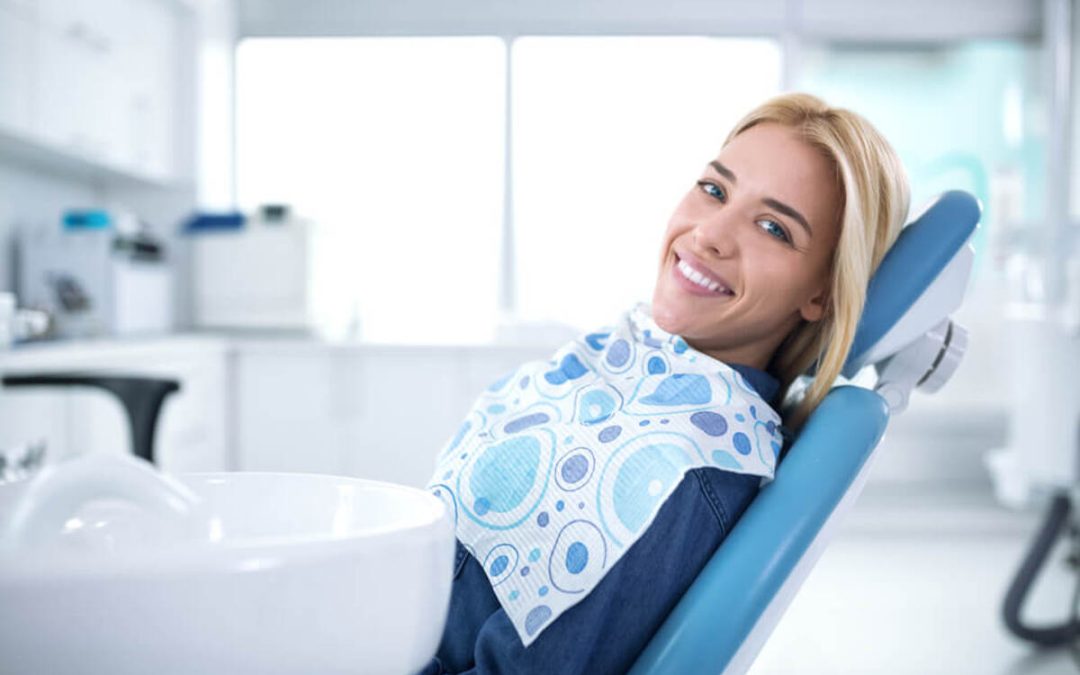 Dental Crowns vs Veneers: Let’s Find Out What Your Smile Truly Needs